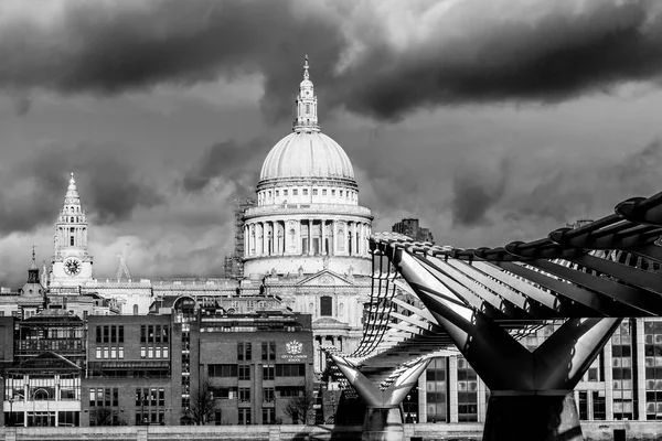 Cattedrale Paul Dal Millenium Bridge Londra — Foto Stock