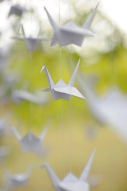 güzel kağıt vinçler asılı , yaratıcı dekorasyon