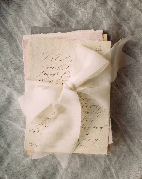 Tarjeta Invitación Con Texto Manuscrito Cinta Blanca — Foto de Stock