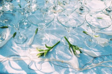 parti tablo açık birçok kadehlerin bileşimi