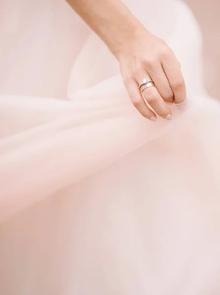 Sposa Indossa Abito Sposa Bianco Con Pizzo Elegante — Foto Stock