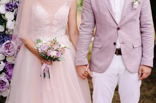 Düğün kavramı. Gelin ve damat elele
