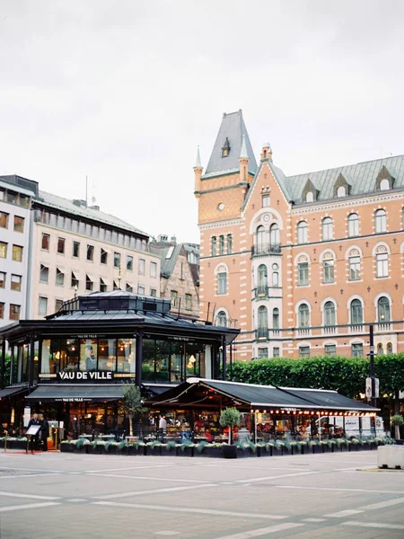 Sztokholm Szwecja 2018 Piękne Zabytkowe Budynki Europejskim Mieście Zewnątrz Restauracji — Zdjęcie stockowe