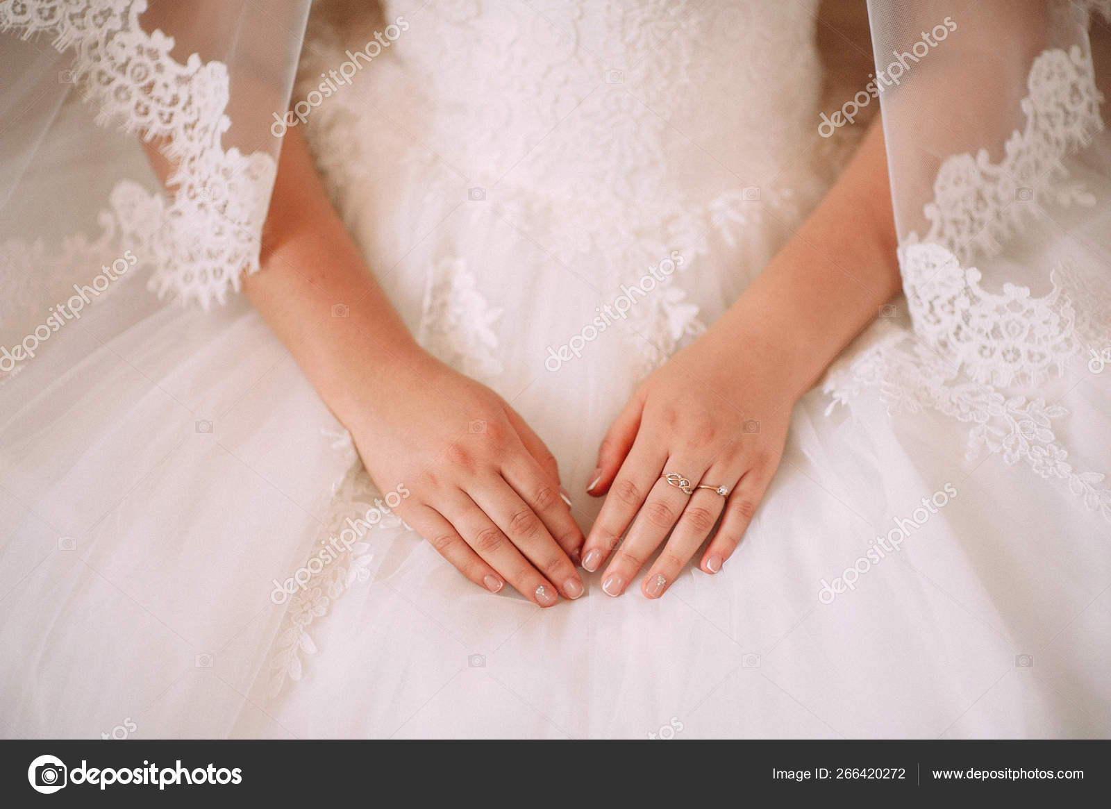 ウエディングドレス写真素材 ロイヤリティフリーウエディングドレス画像 Depositphotos