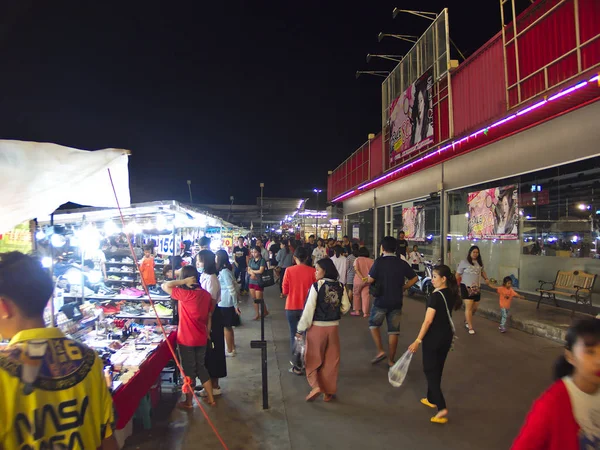 Nakhon Ratchasima Bir gece çarşı kaydet. — Stok fotoğraf