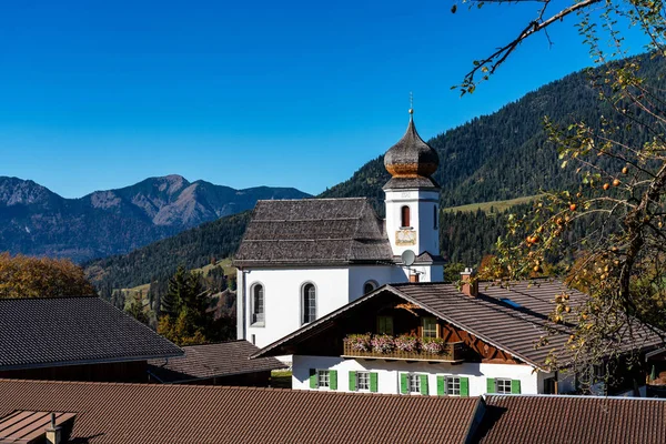 Wamberg Jest Niemiec Najwyżej Wieś Idylliczne Wieś Mieszkańców Własny Kościół — Zdjęcie stockowe
