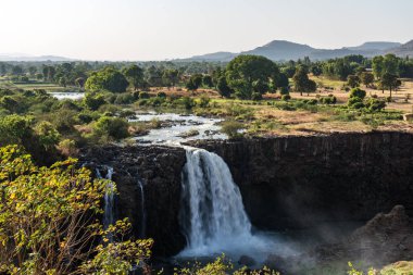 Manzaralı Mavi Nil yakın düşüyor, Tis-ruhum Falls, Amharca, Etiyopya, Doğu Afrika Amara bölgesinde büyük duman anlamı