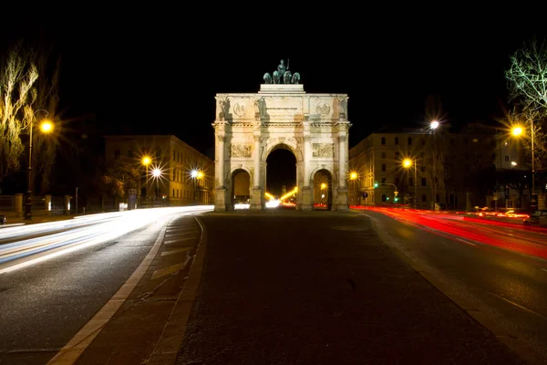Siegestor Brána Mnichově Tři Klenuté Vítězný Oblouk Socha Bavorska Lví — Stock fotografie