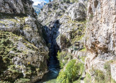 Bakımları trail garganta del Bakımı, Picos de Europa dağlar, İspanya