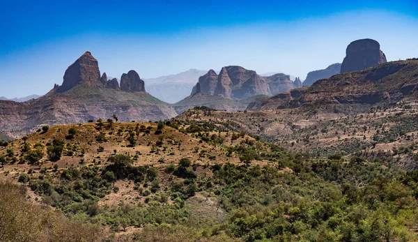 Vista da paisagem do Parque Nacional das Montanhas Simien, no norte da Etiópia — Fotografia de Stock
