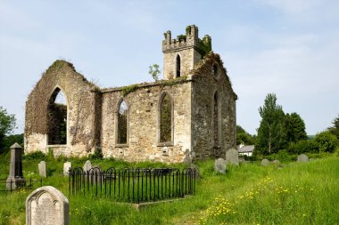 Wicklow Dağları İrlanda tipik bir İrlandalı peyzaj küçük kilise