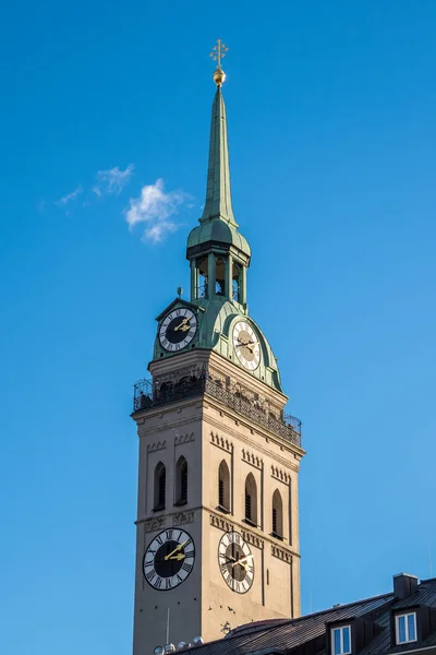 Parafia Kościoła z St. Peter, jeden z najbardziej sławny Weihenstephan — Zdjęcie stockowe