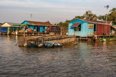 Kayan Köyü, Kamboçya, Tonle Sap, Koh Rong Adası.