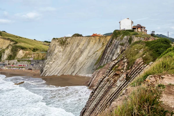 O Flysch Acantilado em Zumaia - País Basco, Espanha — Fotografia de Stock