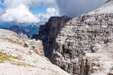 Sass Pordoi Dolomites, Sella grubunda, İtalya rahatladı