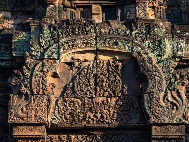 Banteay Srei Angkor, Kamboçya'da Shiva için adanmış bir Hindu Tapınağı olduğunu