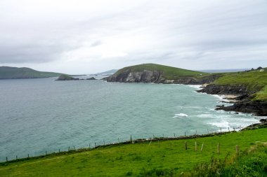 Güzel manzaraya Slea kafa sürücü Dingle Yarımadası, Kerry, İrlanda