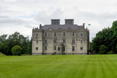Portumna Castle İrlanda Bahçe Manzaralı.