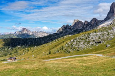 İtalya Dolomites moutnain - Passo di Giau South Tyrol içinde