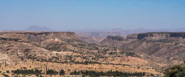 Paisaje en Gheralta en Tigray, norte de Etiopía . — Foto de Stock