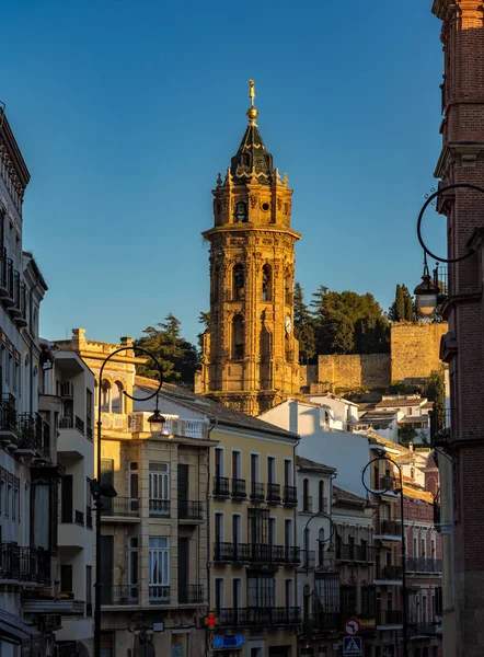 圣塞巴斯蒂安教堂塔在安特拉省安特拉省,安达卢西亚,西班牙 — 图库照片