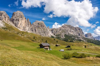 Sella grup ve Gardena pass veya Grodner Joch, Dolomites, İtalya