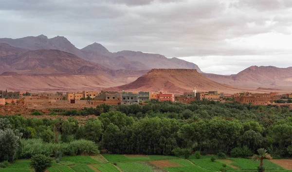 Paisagem do vale de mil kasbahs, Marrocos — Fotografia de Stock