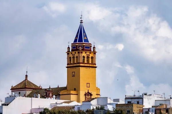 Iglesia Nuestra Señora en El Coronil, Andalucía, España —  Fotos de Stock
