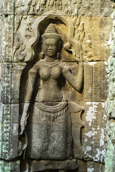 A régi templom a Ta Prohm sejtelmes épületegyüttese, Angkorban, Kambodzsa — Stock Fotó