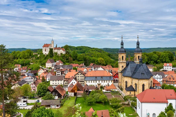 Château médiéval de Goessweinstein avec Basilique, Bavière en Allemagne — Photo