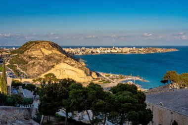 İspanya, Avrupa'da Alicante üzerinde Cityscape görünümü