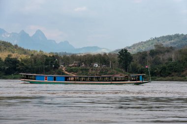 Mekong Nehri Luang Prabang tekne gezisi , Laos
