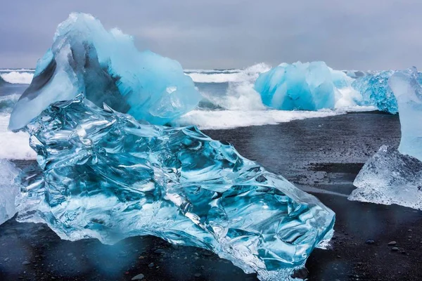 Iceberg at Diamond Beach Joekulsarlon Izlanda, Avrupa — Stok fotoğraf