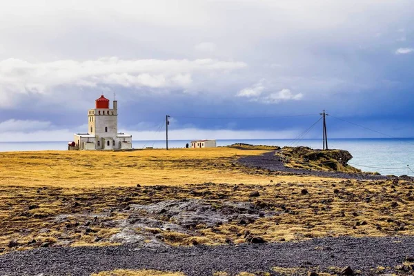 Kaap Dyrholaey in Zuid-IJsland in Europa — Stockfoto