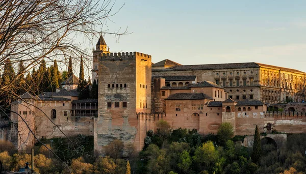 Widok pałacu Alhambra w Grenadzie, Hiszpania w Europie — Zdjęcie stockowe