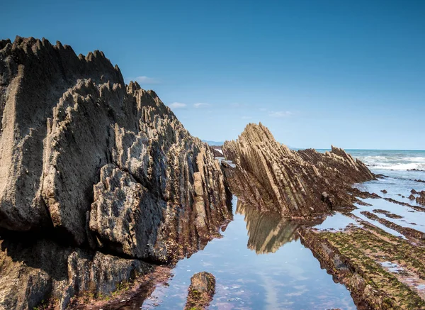 Das itzurum flysch in zumaia - baskenland, spanien — Stockfoto