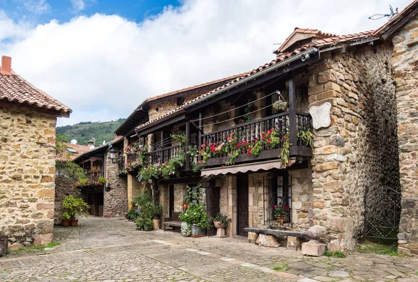 Мэр Барсены, долина Кабуернига в Кантабрии, Испания . — стоковое фото
