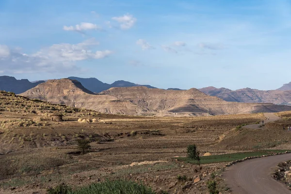 Paisaje entre Gheralta y Lalibela en Tigray, Etiopía, África — Foto de Stock