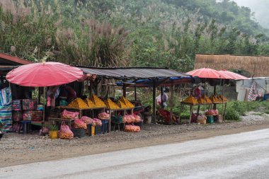 Laos, Asya Vang Vieng yakınlarındaki Asya pazarı