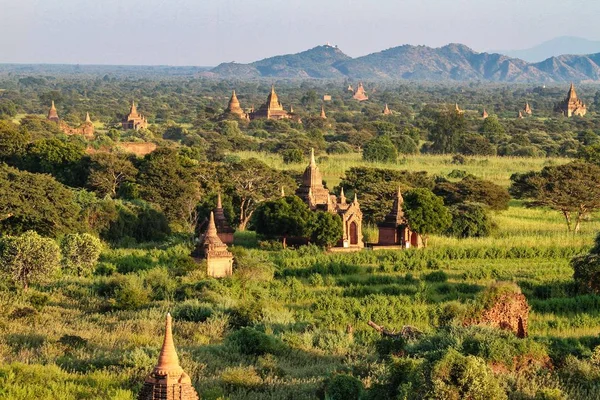 Chrámy Bagan v Mandalayském kraji v Barmě, Myanmaru — Stock fotografie