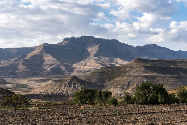 Paisaje entre Gheralta y Lalibela en Tigray, Etiopía, África — Foto de Stock