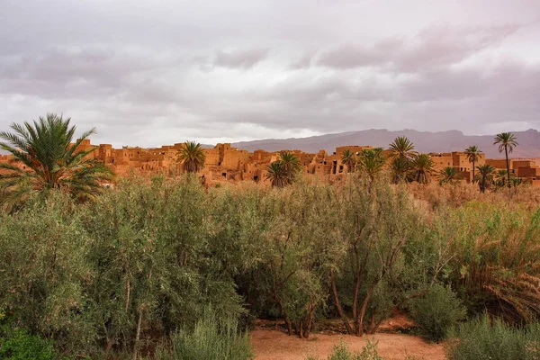 Paysage de la vallée des mille kasbahs, Maroc — Photo