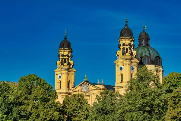 Церковь Святого Каэтана в Мюнхене, Германия — стоковое фото
