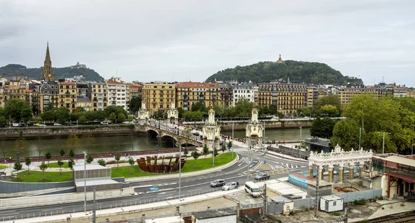 Paseo por San Sebastián o Donostia en el País Vasco en España — Foto de Stock