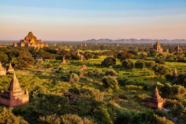 Burma, Myanmar'ın Mandalay Bölgesindeki Bagan Tapınakları