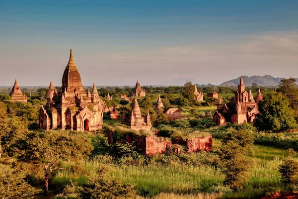 Chrámy Bagan v Mandalayském kraji v Barmě, Myanmaru — Stock fotografie