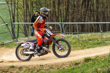 Warching, Almanya-Haziran 29, 2019: Motocross eğitim içinde Warching