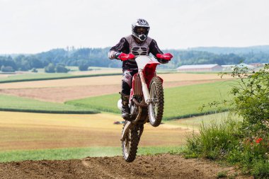 Windsberg, Almanya-29 Haziran 2019: Windsberg 'de Motocross eğitimi