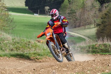 Warching, Almanya-Haziran 29, 2019: Motocross eğitim içinde Warching