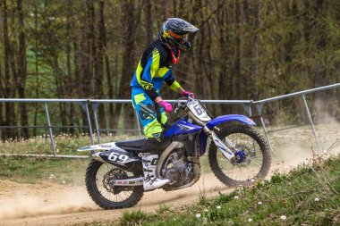 Warching, Almanya-Haziran 29, 2019: Motocross eğitim içinde Warching